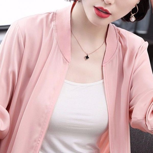 women's jackets 2021 spring jacket women fashion solid satin pink lightweight coat manteau femme basic bomber slim outerwear windbreake, Black;brown
women's jackets 2021 spring jacket women fashion solid satin pink lightweight coat manteau femme basic bomber slim outerwear windbreake, Black;brown