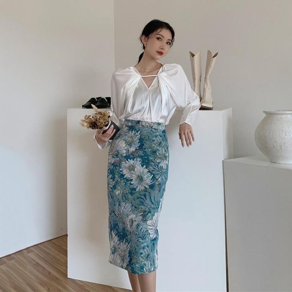 skirts lanmrem 2021 autumn high waist hem split floral print mid-calf length korean style blue skirt for women fashion tide d047, Black
skirts lanmrem 2021 autumn high waist hem split floral print mid-calf length korean style blue skirt for women fashion tide d047, Black