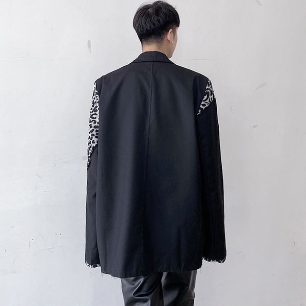 korean leopard print patchwork suit coat design personalized spring autumn chian black coat for men blazers 2021 new 9y4749, White;black
korean leopard print patchwork suit coat design personalized spring autumn chian black coat for men blazers 2021 new 9y4749, White;black