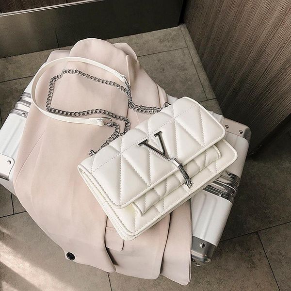 evening bags 2021 luxury designer women white shoulder bag lady chains flaps messenger handbag pu leather brand party prom
evening bags 2021 luxury designer women white shoulder bag lady chains flaps messenger handbag pu leather brand party prom