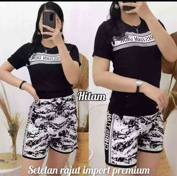 2022 factory wholesale new model summer d fashion short sleeved shorts set, White
2022 factory wholesale new model summer d fashion short sleeved shorts set, White