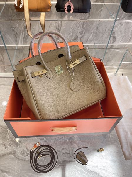 classic women shoulder bags crossbody clutch purse designers bag genuine leather shopping messenger handbag platinum coin wallet tote evenin
classic women shoulder bags crossbody clutch purse designers bag genuine leather shopping messenger handbag platinum coin wallet tote evenin
