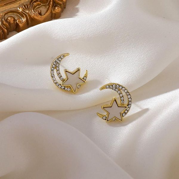 korean fashion shell star moon earrings versatile temperament simple women's jewelry stud, Golden;silver
korean fashion shell star moon earrings versatile temperament simple women's jewelry stud, Golden;silver