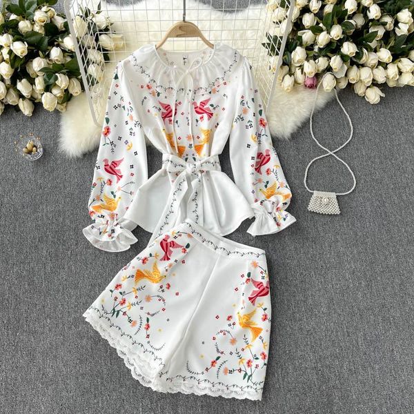 women's tracksuits 2021 summer suit korean retro lapel printed + high-waisted wide-leg shorts two-piece female sets de582, Gray
women's tracksuits 2021 summer suit korean retro lapel printed + high-waisted wide-leg shorts two-piece female sets de582, Gray
