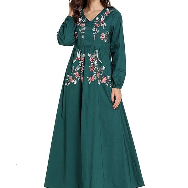9015 fashion dignified large women's dress green national embroidered v-neck arab leisure, Black;gray
9015 fashion dignified large women's dress green national embroidered v-neck arab leisure, Black;gray