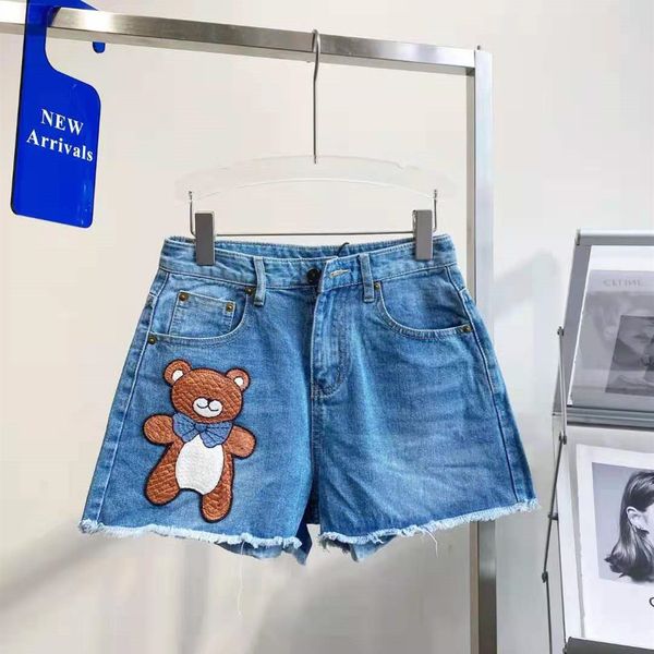 high version 21 spring and summer new fashion ancient three-dimensional embroidery aging lovely youth comfortable cowboy shorts, White;black
high version 21 spring and summer new fashion ancient three-dimensional embroidery aging lovely youth comfortable cowboy shorts, White;black