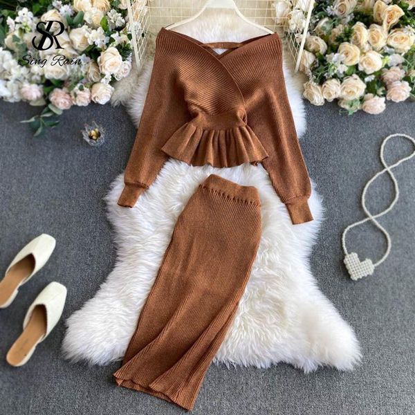 work dresses singrain autumn women shiny knitting skirts sets lurex ruffles long sleeves wool warm sweater knitted two pieces set, White;black
work dresses singrain autumn women shiny knitting skirts sets lurex ruffles long sleeves wool warm sweater knitted two pieces set, White;black