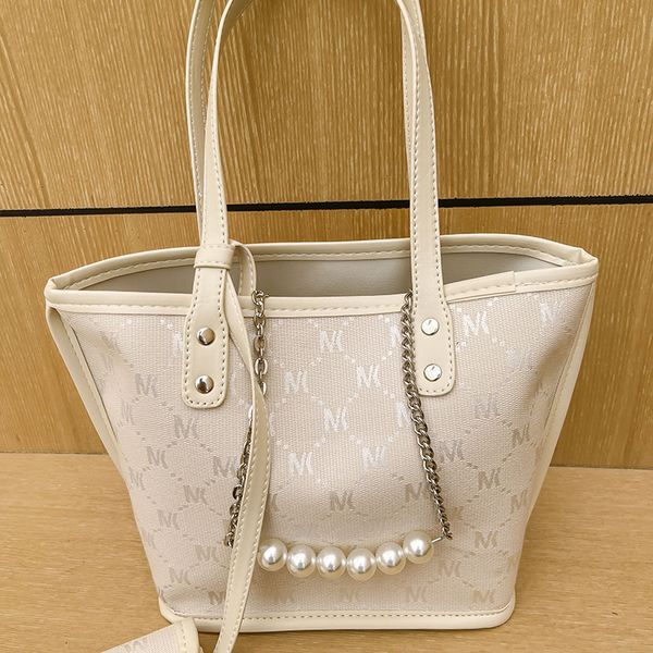 new handbags dog tooth popular 2021 summer versatile hand tote bag women's vegetable basket one shoulder messenger factory direct sale
new handbags dog tooth popular 2021 summer versatile hand tote bag women's vegetable basket one shoulder messenger factory direct sale