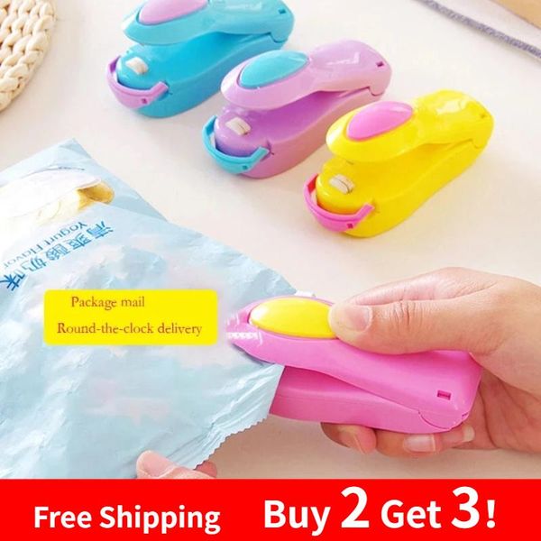 bag clips 2pcs mini portable food snack clip candy blend color home kitchen electric appliances tools small items
bag clips 2pcs mini portable food snack clip candy blend color home kitchen electric appliances tools small items
