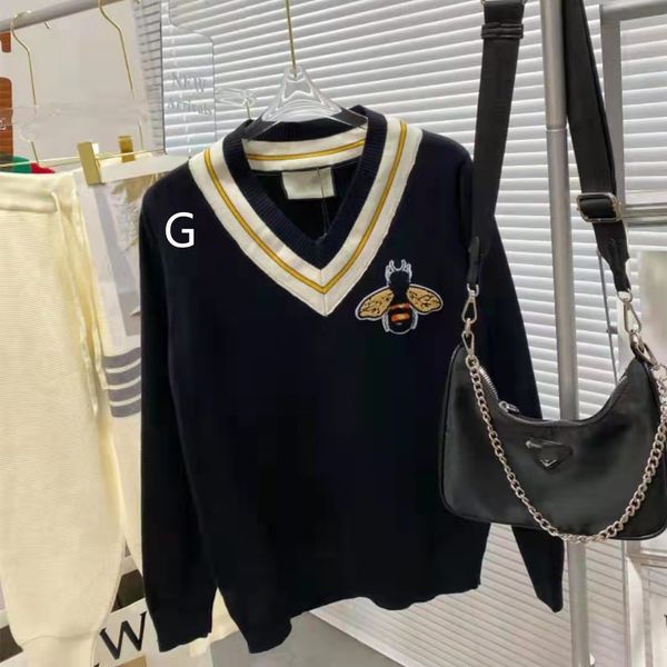 70% off 2021g early spring v-neck sweater little bee new pullover cardigan for men and women, White;black
70% off 2021g early spring v-neck sweater little bee new pullover cardigan for men and women, White;black