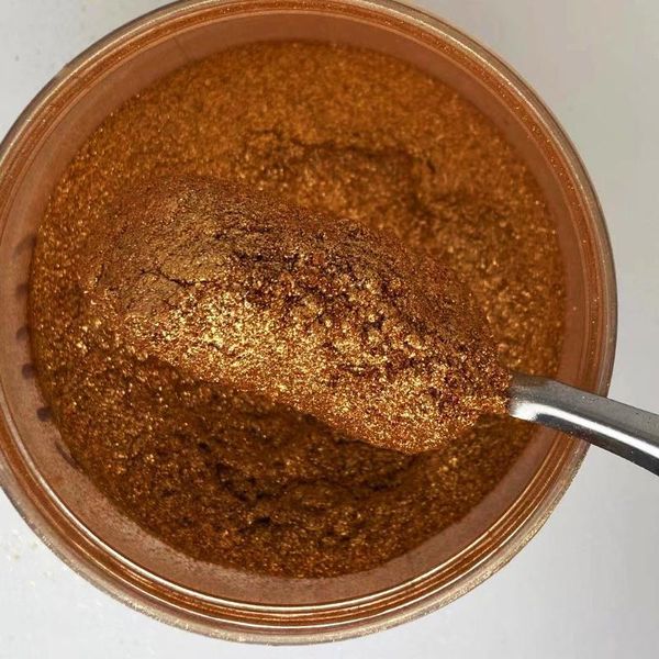 nail glitter gold highlighter facial palette illuminator shimmer powder makeup glow contour eye face body base cosmetics ,in bag, Silver;gold 
nail glitter gold highlighter facial palette illuminator shimmer powder makeup glow contour eye face body base cosmetics ,in bag, Silver;gold