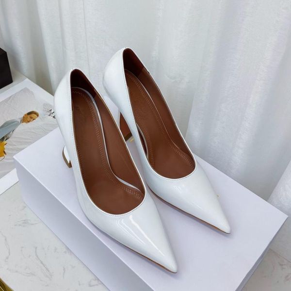 dress shoes spring and autumn stiletto heels women's shallow european station temperament, Black
dress shoes spring and autumn stiletto heels women's shallow european station temperament, Black