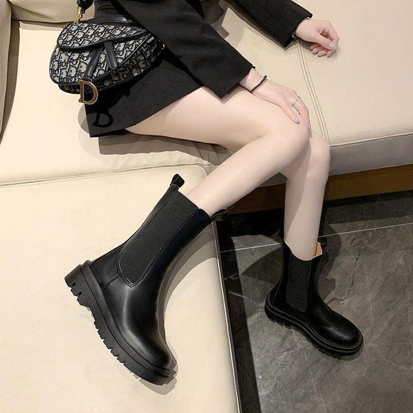 boots 2021 fashion women's lace up calf round head black mid heel square pu women shoes
boots 2021 fashion women's lace up calf round head black mid heel square pu women shoes