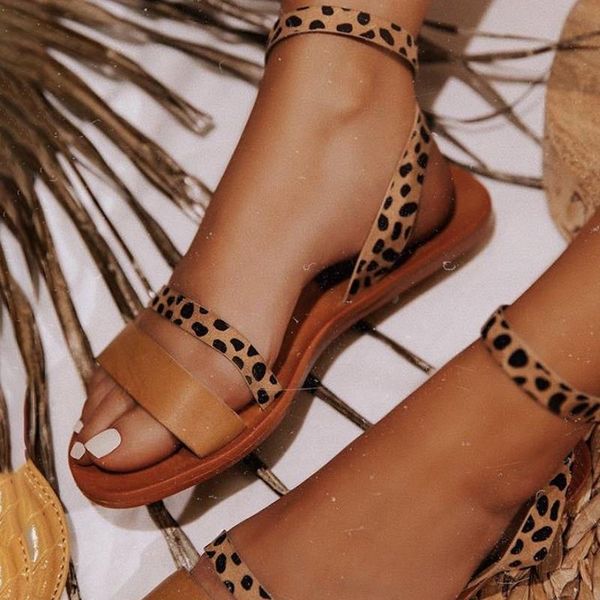 summer women's sandals fashion rhinestone fat bottom female clip toe shoes outdoor beach ladies sandal woman 2021, Black
summer women's sandals fashion rhinestone fat bottom female clip toe shoes outdoor beach ladies sandal woman 2021, Black