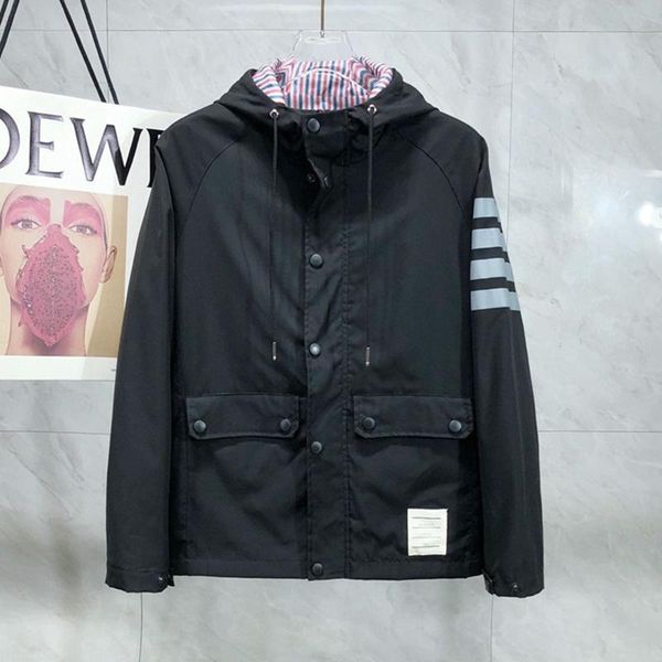 men's jackets 2021fw men brand jacket fashion windbreaker sports casual coat business solid simple striped, Black;brown
men's jackets 2021fw men brand jacket fashion windbreaker sports casual coat business solid simple striped, Black;brown