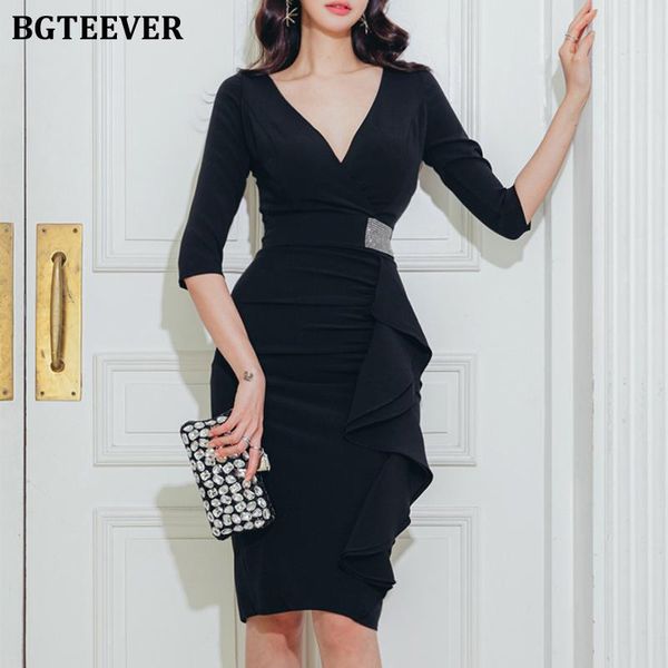 casual dresses bgteever chic v-neck black women pencil dress slim waist ruffles elegant female bodycon sheath office ladies vestidos 2021, Black;gray
casual dresses bgteever chic v-neck black women pencil dress slim waist ruffles elegant female bodycon sheath office ladies vestidos 2021, Black;gray