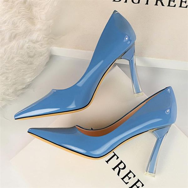 dress shoes 2021 fashion women high heels classic luxury designer pumps patent leather female party wedding, Black
dress shoes 2021 fashion women high heels classic luxury designer pumps patent leather female party wedding, Black