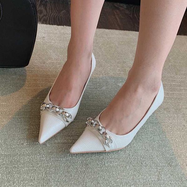 dress shoes 2021 autumn women's fashion temperament pointed toe women chain stiletto single high heels, Black
dress shoes 2021 autumn women's fashion temperament pointed toe women chain stiletto single high heels, Black