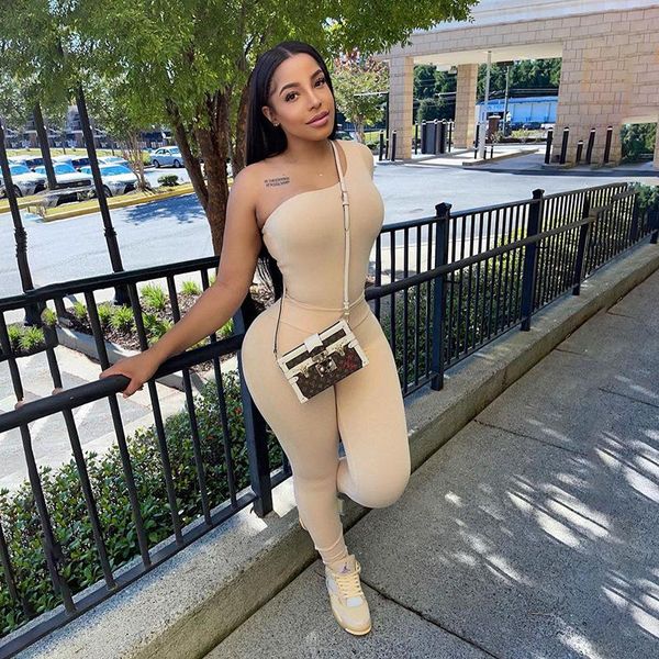 women's two piece pants 2022 women one shoulder one-sleeve one-piece casual trouser suit for 2 set tracksuit fall trendy, White
women's two piece pants 2022 women one shoulder one-sleeve one-piece casual trouser suit for 2 set tracksuit fall trendy, White
