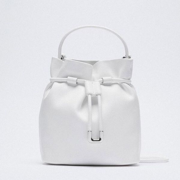evening bags 2021 brand designer women pu leather handbag black bucket vintage shoulder bag ladies casual messenger high quality
evening bags 2021 brand designer women pu leather handbag black bucket vintage shoulder bag ladies casual messenger high quality