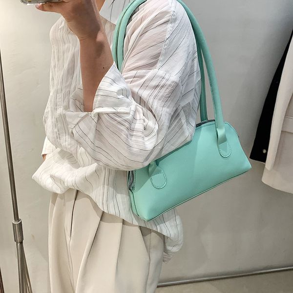 pu leather women handbags fashion design ladies underarm bag simple solid color female double straps shoulder bags
pu leather women handbags fashion design ladies underarm bag simple solid color female double straps shoulder bags