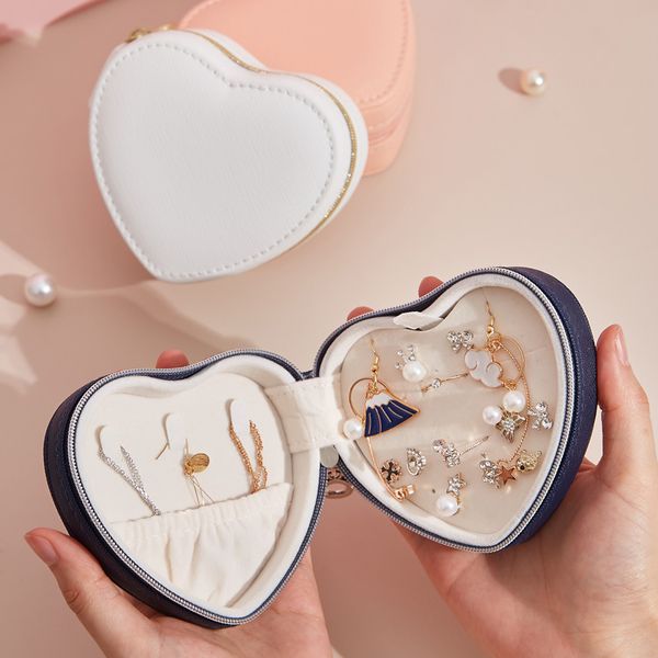 heart-shaped jewelry box, earring, ring, neckle, lip pin, bracelet gift packaging small, Black;white
heart-shaped jewelry box, earring, ring, neckle, lip pin, bracelet gift packaging small, Black;white