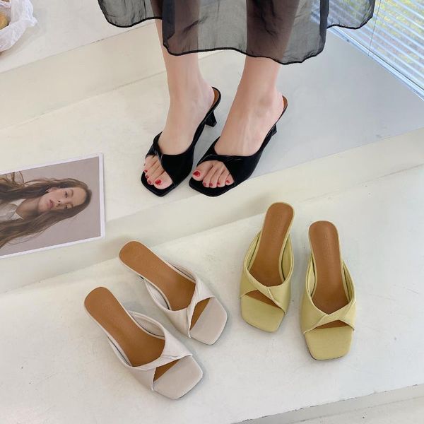 slippers female shoes peep toe low heels slides fashion 2021 high luxury thin summer rome basic pu fabric rubber scandals hoof, Black
slippers female shoes peep toe low heels slides fashion 2021 high luxury thin summer rome basic pu fabric rubber scandals hoof, Black