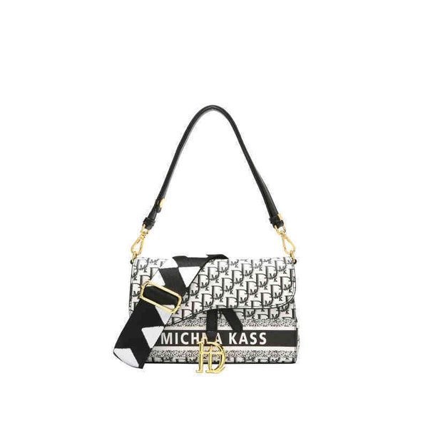 75% off luggage factory wholesale wide shoulder belt armpit bag women's autumn and winter new trend printed single shoulder messenger, Black;red
75% off luggage factory wholesale wide shoulder belt armpit bag women's autumn and winter new trend printed single shoulder messenger, Black;red