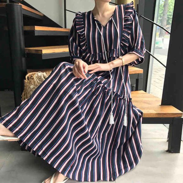 chic korean loose v neck lace up ruffles half sleeve tassel dress women retro puff short striped casual vestidos 210429, Black;gray
chic korean loose v neck lace up ruffles half sleeve tassel dress women retro puff short striped casual vestidos 210429, Black;gray