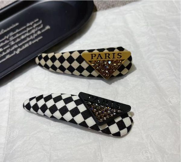 2021 korean knitted lattice letters hair clips & barrettes temperament bangs girl side headdress fast delivery, Golden;silver
2021 korean knitted lattice letters hair clips & barrettes temperament bangs girl side headdress fast delivery, Golden;silver