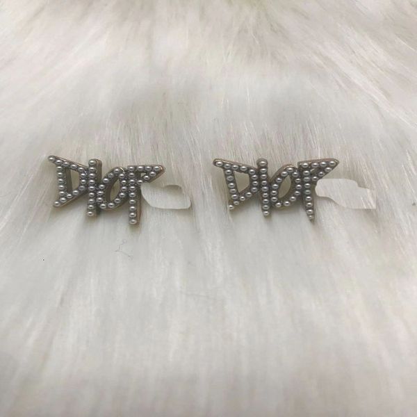 2021 new d family letter pearl earrings fashion temperament 925 sier needle earrings for women, Golden
2021 new d family letter pearl earrings fashion temperament 925 sier needle earrings for women, Golden