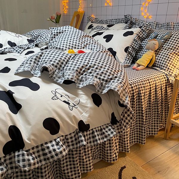 korean four autumn winter products princs lace quilt set sheet spring and summer bed skirt three piece set
korean four autumn winter products princs lace quilt set sheet spring and summer bed skirt three piece set