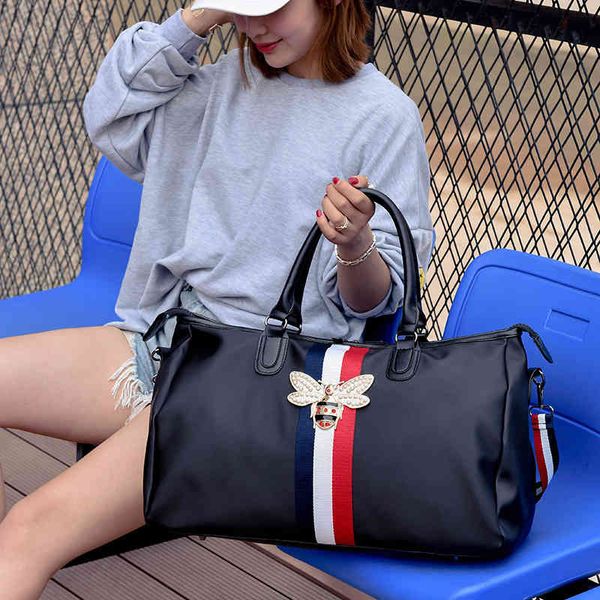short distance new waterproof nylon student portable travel bag fashion contrast color men's and women's one shoulder sports, Blue;pink
short distance new waterproof nylon student portable travel bag fashion contrast color men's and women's one shoulder sports, Blue;pink