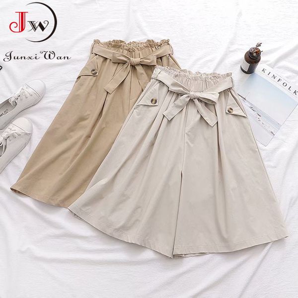 women summer knee length shorts girls korean style students simple oversize solid cotton elastic waist wide leg pants trousers 210510, Black;white
women summer knee length shorts girls korean style students simple oversize solid cotton elastic waist wide leg pants trousers 210510, Black;white