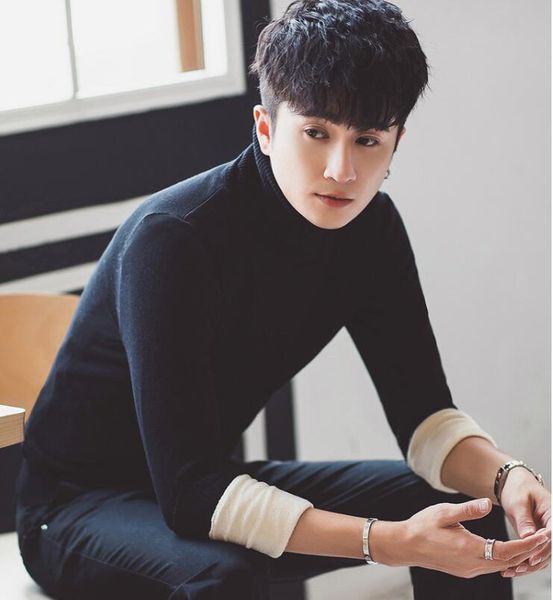 men's sweaters turtleneck sweater autumn and winter korean loose bottoming students handsome youth plus velvet thick clothi, White;black
men's sweaters turtleneck sweater autumn and winter korean loose bottoming students handsome youth plus velvet thick clothi, White;black