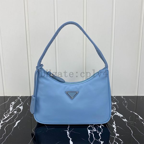 leisure small bags for women 2021 korean version of plain fashion versatile messenger cloud bag
leisure small bags for women 2021 korean version of plain fashion versatile messenger cloud bag