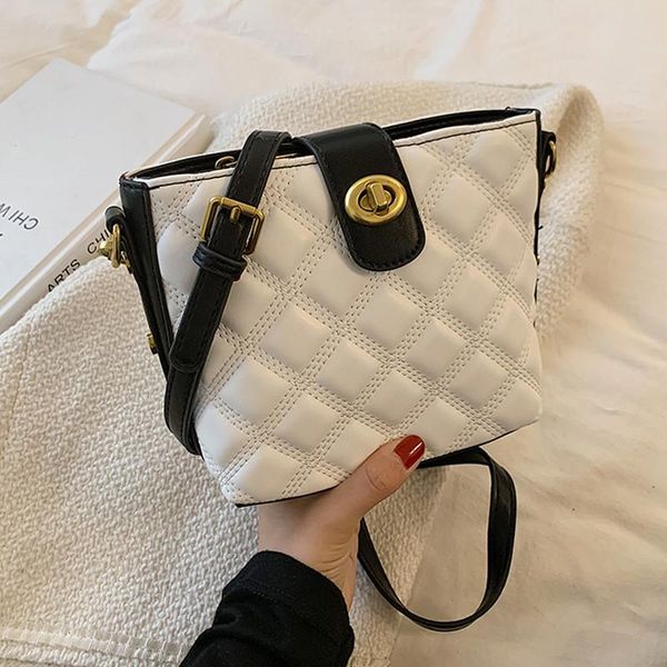 evening bags 2021 fashion diamond lattice crossbody for women shoulder bag small purses and handbags luxury designer bolso mujer
evening bags 2021 fashion diamond lattice crossbody for women shoulder bag small purses and handbags luxury designer bolso mujer