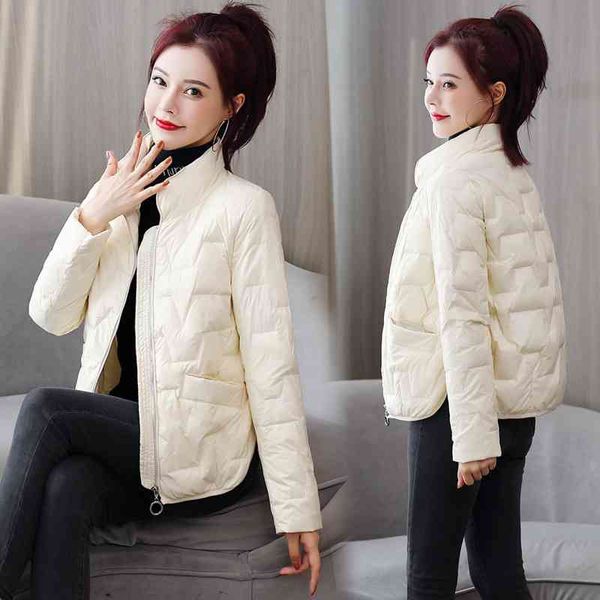 down jacket women's 2021 autumn and winter new small short korean vertical collar warm white down bread, Black
down jacket women's 2021 autumn and winter new small short korean vertical collar warm white down bread, Black