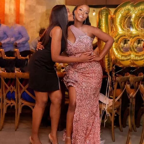 one shoulder mermaid formal evening dresses front split sparkly pink sequins prom party gowns vestidos de novia custom made, Black;red
one shoulder mermaid formal evening dresses front split sparkly pink sequins prom party gowns vestidos de novia custom made, Black;red