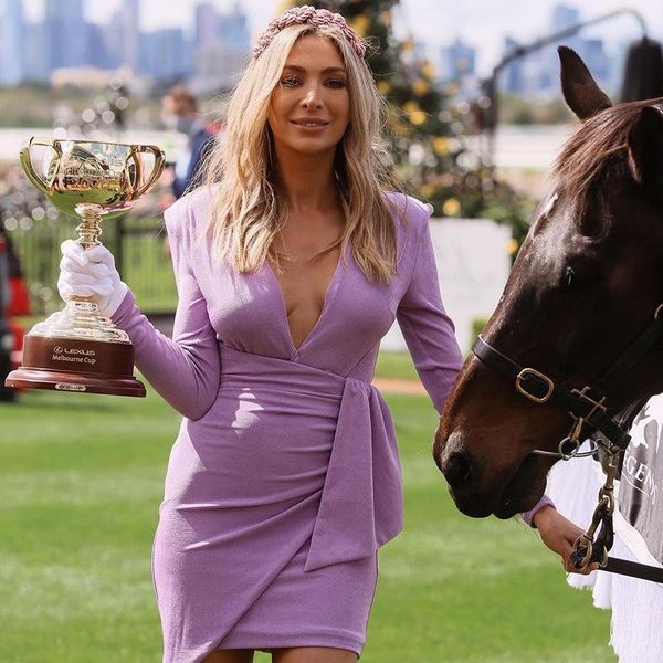 casual dresses deep v-neck slim bodycon mini dress autumn winter lace up solid color long sleeve hips night shoulder pads vestidos, Black;gray
casual dresses deep v-neck slim bodycon mini dress autumn winter lace up solid color long sleeve hips night shoulder pads vestidos, Black;gray