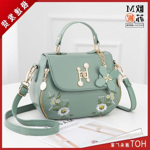 cross-border fashion 2021 women's bags trade new single bucket bag embroidered messenger cover foreign shoulder tguwm
cross-border fashion 2021 women's bags trade new single bucket bag embroidered messenger cover foreign shoulder tguwm