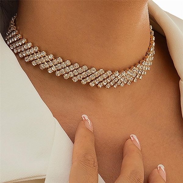 chokers cosysail shiny iced out crystal choker necklace for women men hip hop cuban link chain rhinestone collar jewelry gift, Golden;silver
chokers cosysail shiny iced out crystal choker necklace for women men hip hop cuban link chain rhinestone collar jewelry gift, Golden;silver