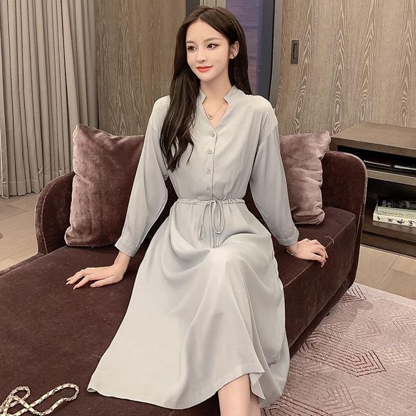casual dresses women one piece korea dress spring 2021 brief office lady striped full sleeve solid single breasted high waist v-neck, Black;gray
casual dresses women one piece korea dress spring 2021 brief office lady striped full sleeve solid single breasted high waist v-neck, Black;gray