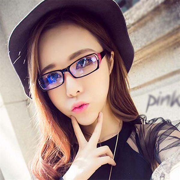 sunglasses fashion women eyeglasses frame retro vintage clear lens glasses plastic plain optical eye feminino, White;black 
sunglasses fashion women eyeglasses frame retro vintage clear lens glasses plastic plain optical eye feminino, White;black
