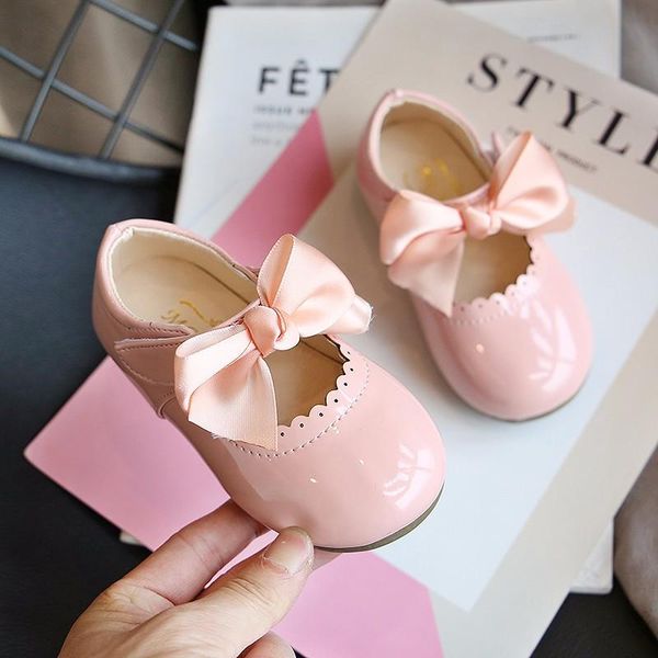 cute girls jelly color bowknot soft leather flat shoes 1-6 years old kids classic princess t20n05ls-25, Black;grey
cute girls jelly color bowknot soft leather flat shoes 1-6 years old kids classic princess t20n05ls-25, Black;grey