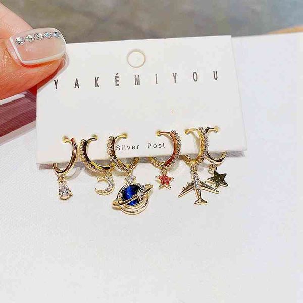 2021 trendy mixed blue saturn moon star set for women gold color cubic zirconia dangle earrings, Golden
2021 trendy mixed blue saturn moon star set for women gold color cubic zirconia dangle earrings, Golden