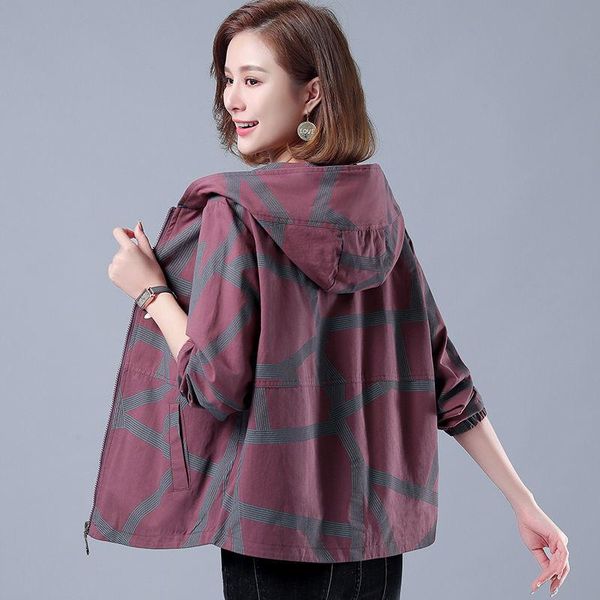 women's trench coats spring autumn female lining hooded coat plus size 5xl loose long sleeve printed short windbreaker outwear, Tan;black
women's trench coats spring autumn female lining hooded coat plus size 5xl loose long sleeve printed short windbreaker outwear, Tan;black