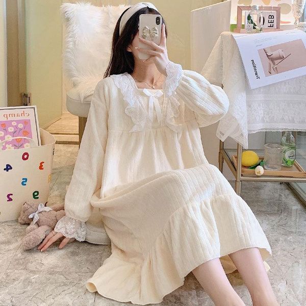 women's sleepwear nightgown autumn winter nightdress women flannel velvet nightwear home dressing gown long sleeve intimate negligee, Black;red
women's sleepwear nightgown autumn winter nightdress women flannel velvet nightwear home dressing gown long sleeve intimate negligee, Black;red