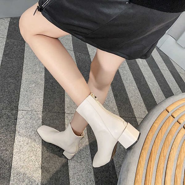 dress shoes tornozelo leather boots women's shoes winter luxury brand mujer toe zapatos in addition to ladies'high stuffed heels r, Black
dress shoes tornozelo leather boots women's shoes winter luxury brand mujer toe zapatos in addition to ladies'high stuffed heels r, Black