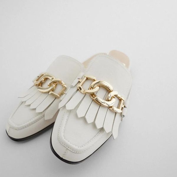 slippers simple stylish love womens shoes summer metal chain british style small leather wild casual personality single women, Black
slippers simple stylish love womens shoes summer metal chain british style small leather wild casual personality single women, Black